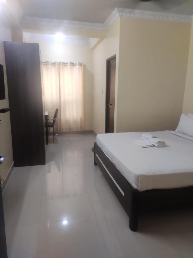 Hotel Radhika